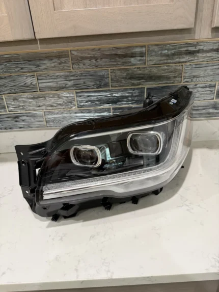 2022 2023 2022 2024 Lincoln Navigator Driver Side Headlight LH OEM